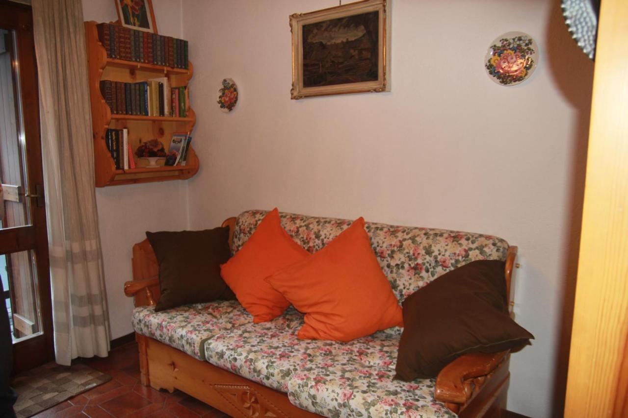 L'Atelier Du Temps - La Petite Maison De Pepa La Salle Exterior photo